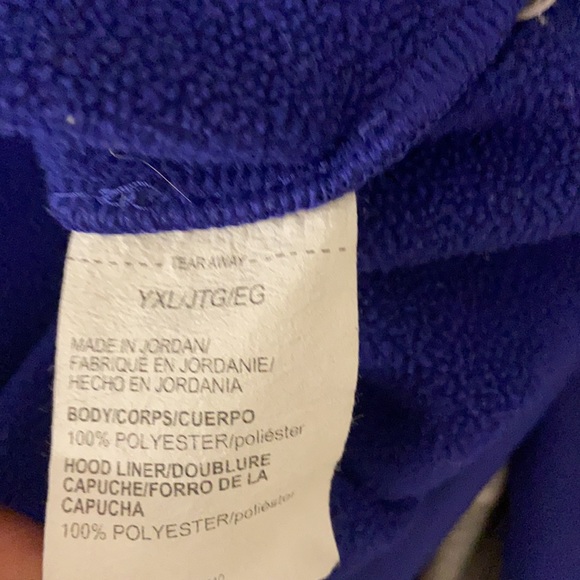 Under Armor hoodie boy or girl sweatshirt - Picture 5 of 8